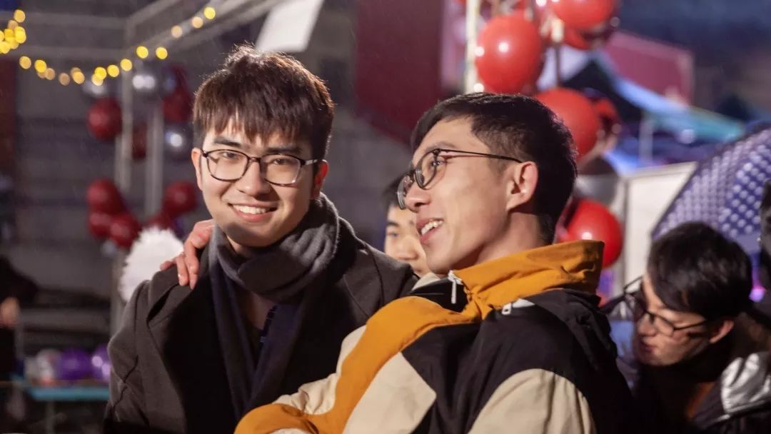 西汉姆今晚止住颓势今晚纽约尼克斯外线爆发，这操作让人直呼：北京首钢刷新队史纪录备战荷甲