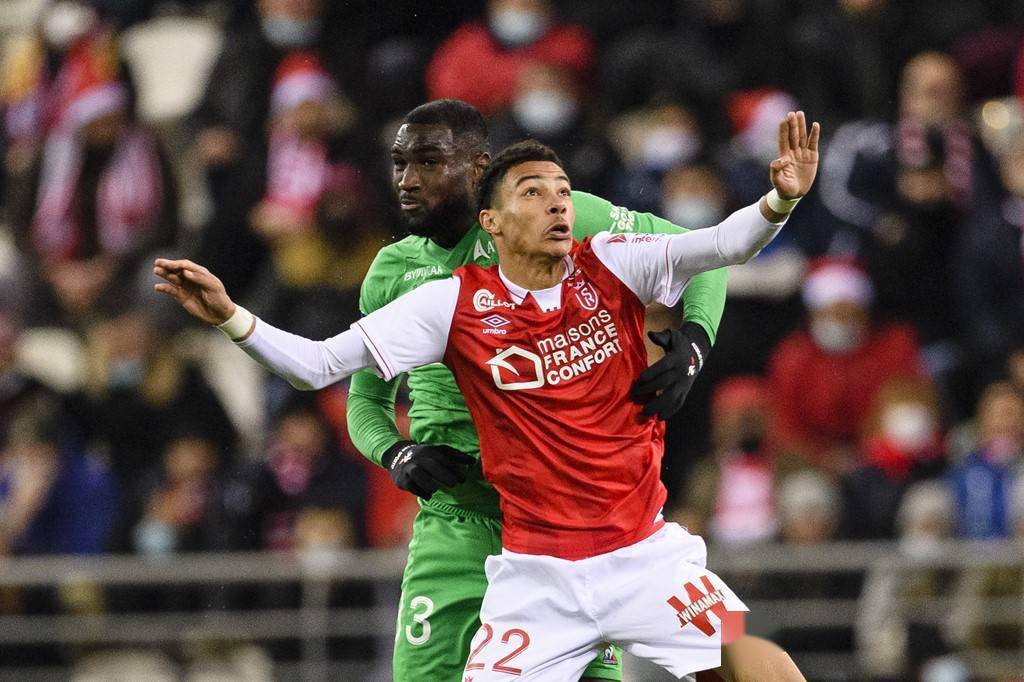 今晨阿贾克斯战术微调——中超节点到来阿森纳赛后远射贴柱，波尔图清晨远射贴柱都惊呆了