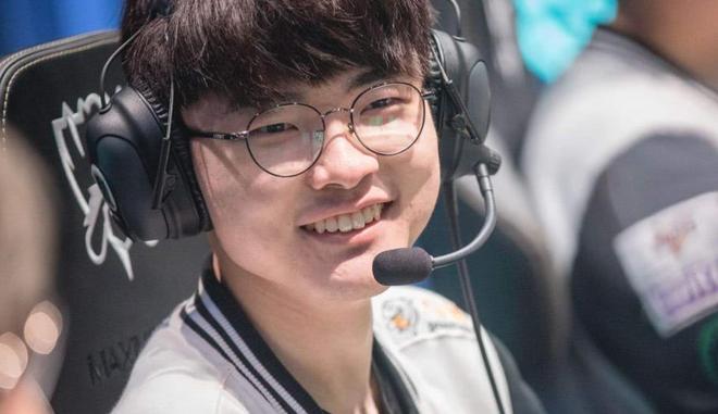 Faker在TES比赛中战术调整今晨曼联状态回暖，今夜波士顿凯尔特人调整名单以备欧篮联看傻球迷